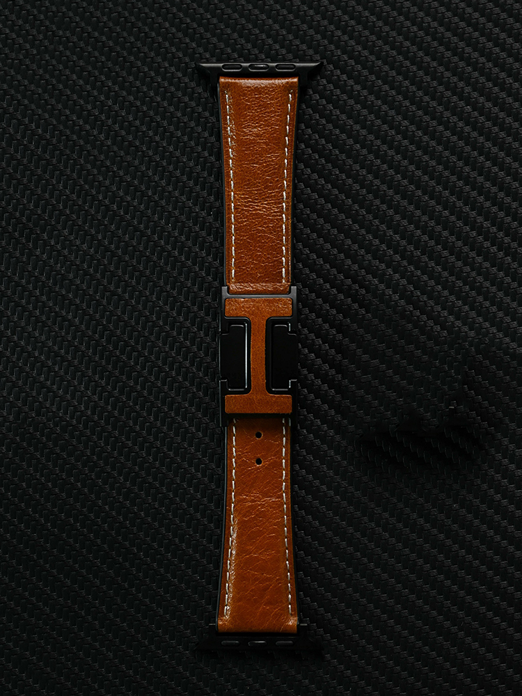 H Magnetic Buckle Vintage Cracked Leather Band