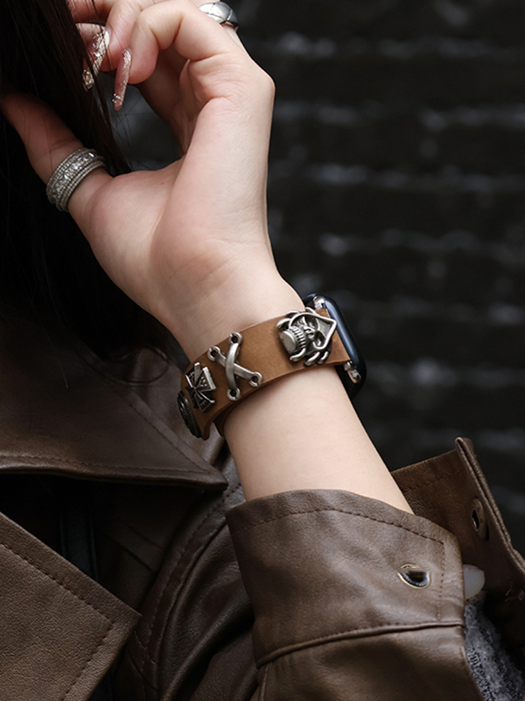 Punk Style Rivet Vintage Leather Band
