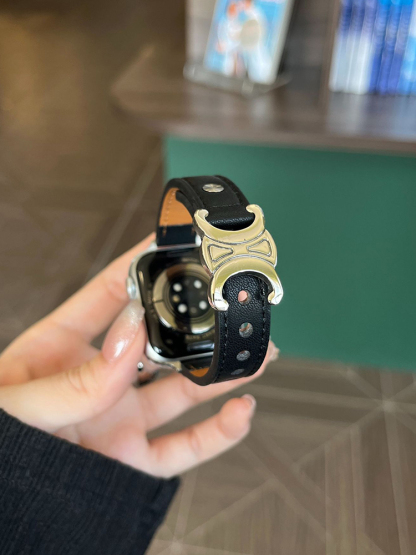 Triomphe Leather Band