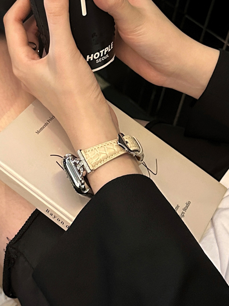 Diamond D-shaped Buckle Crocodile Pattern Leather Band