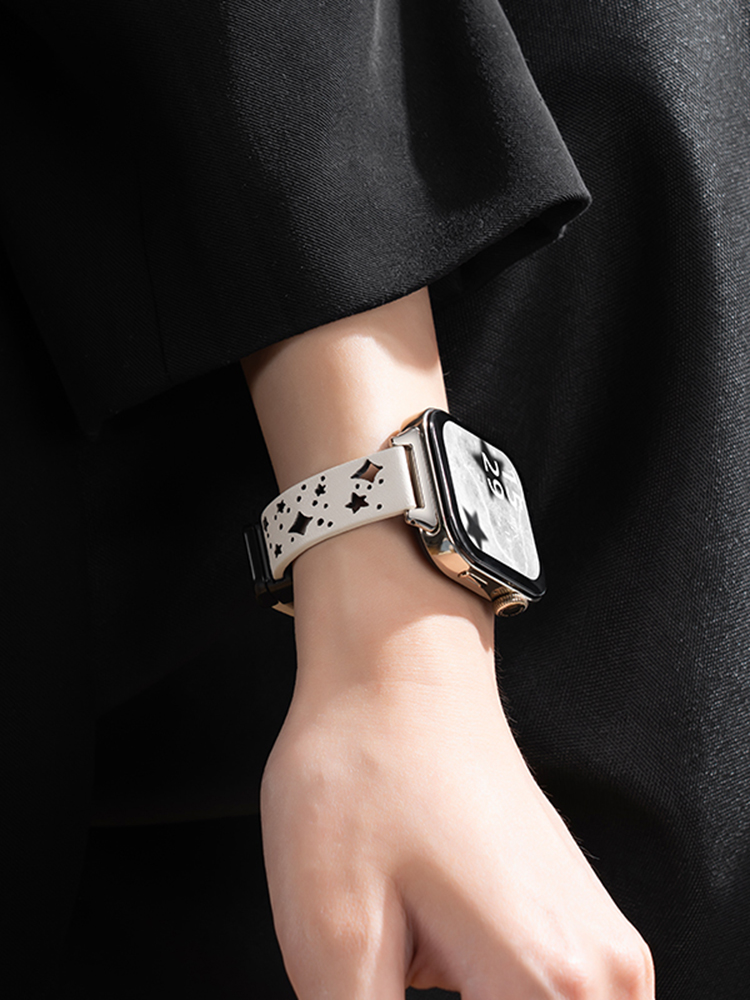 Star Hollow Magnetic Buckle Leather Band