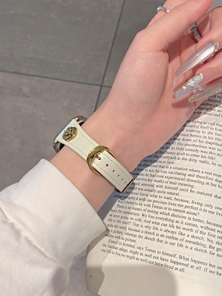 Camellia Rivet Curve Leather Band