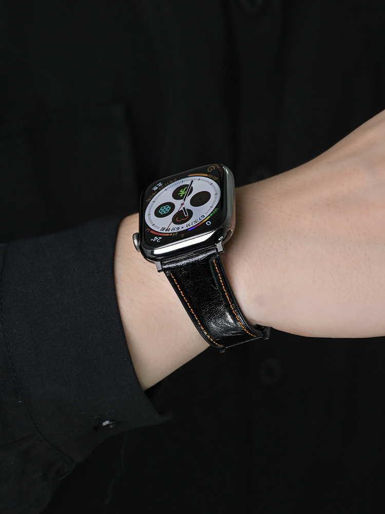 H Magnetic Buckle Vintage Cracked Leather Band