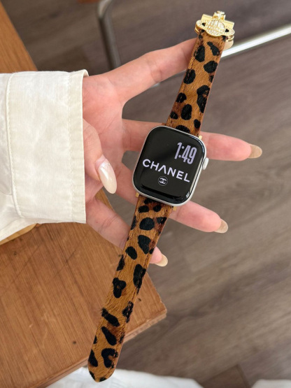 Saturn Magnetic Buckle Leopard Leather Band for Apple Watch