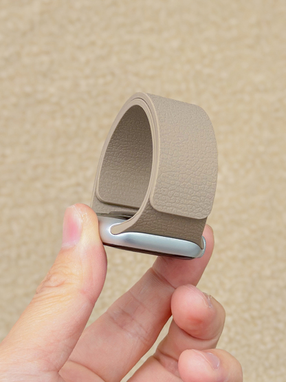 Lychee Pattern Magnetic Silicone Band