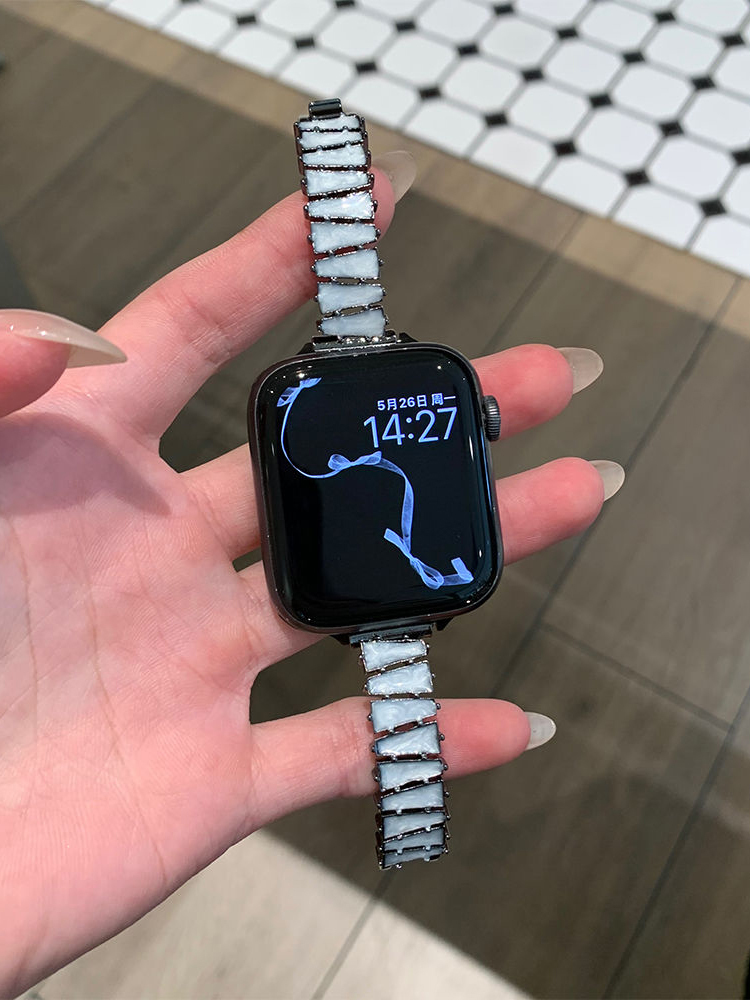 Staggered Trapezoid Design Stainless Steel Band