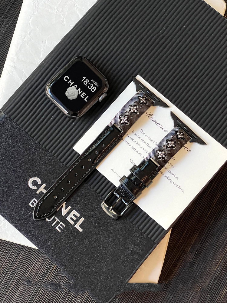 Luxury Clover Leather Band for Apple Watch