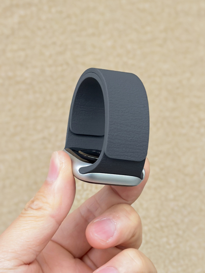 Lychee Pattern Magnetic Silicone Band