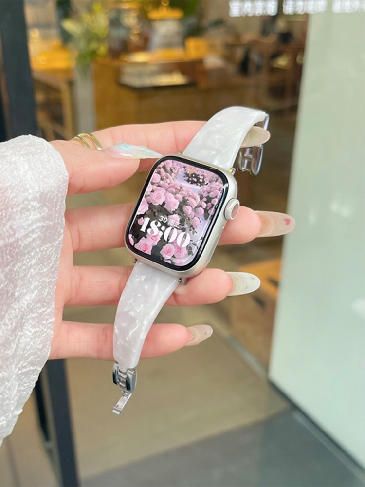 Triangular Curved Resin Band