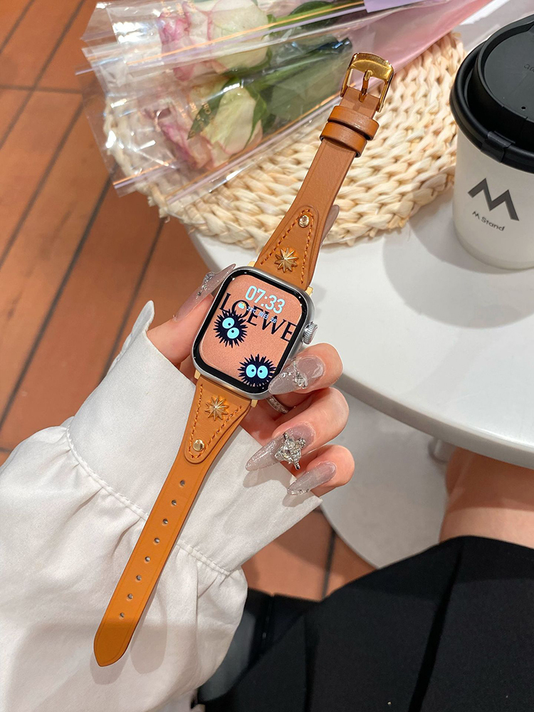 Ten-pointed Star Rivet Curve Leather Band