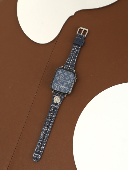 Camellia Rivet Curve Leather Band