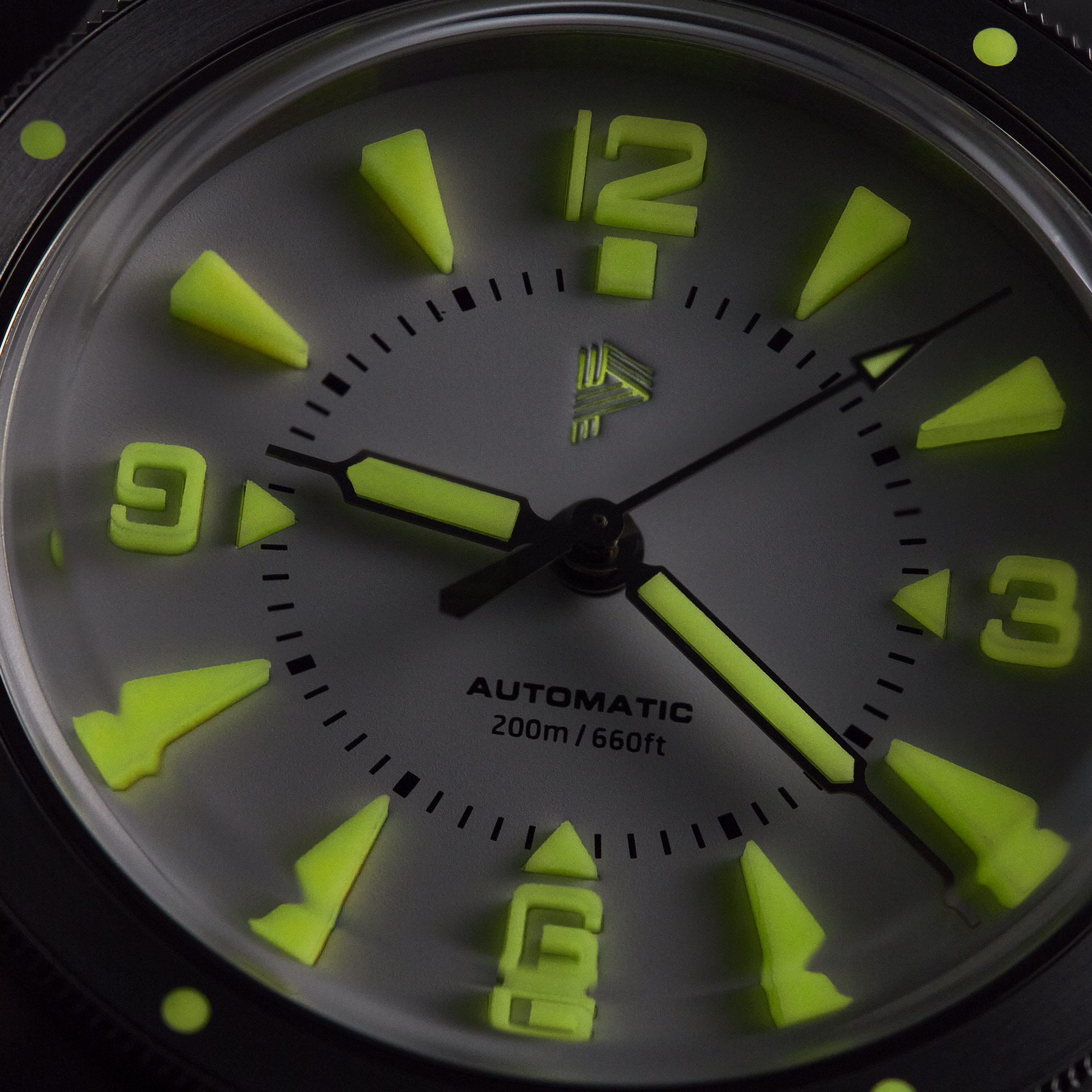 PH-2 skin diver watches with bracelet -white dial