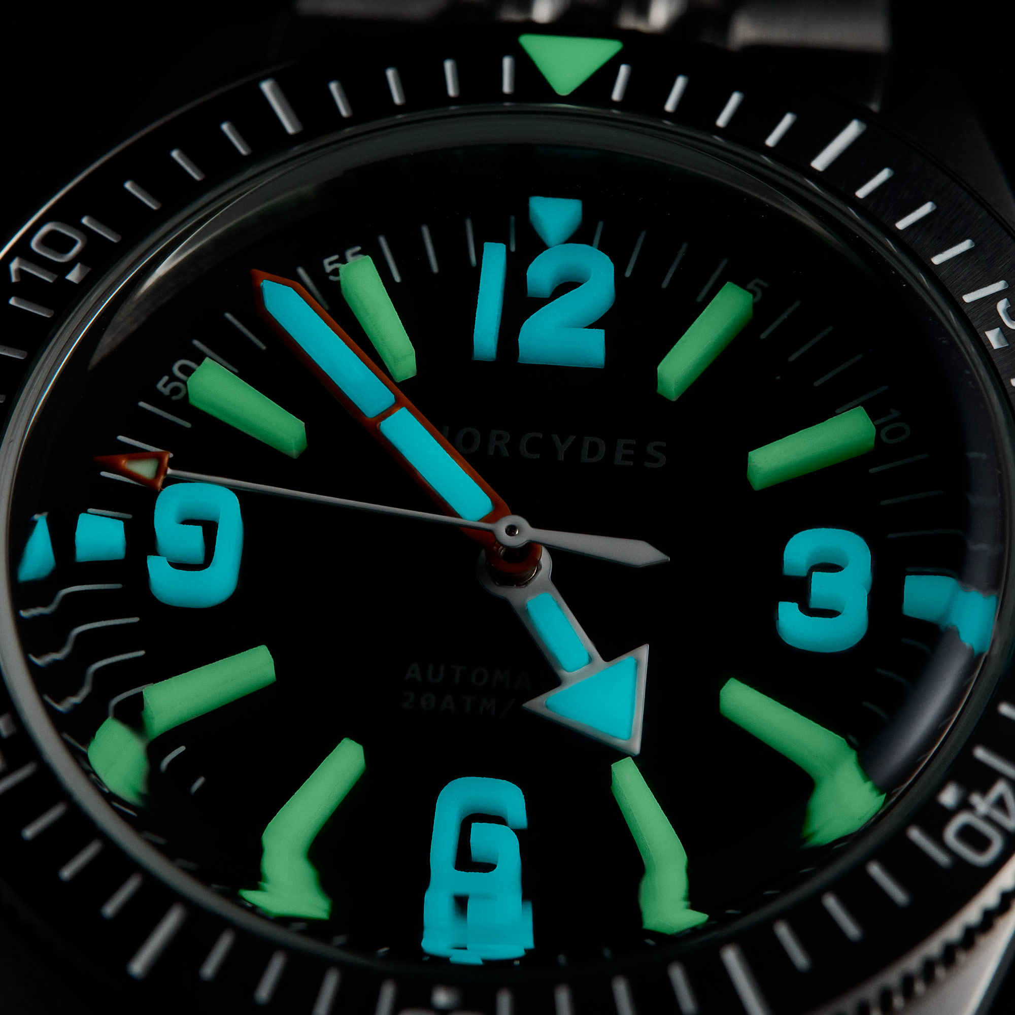 PH-4B skin diver watches with bracelet
