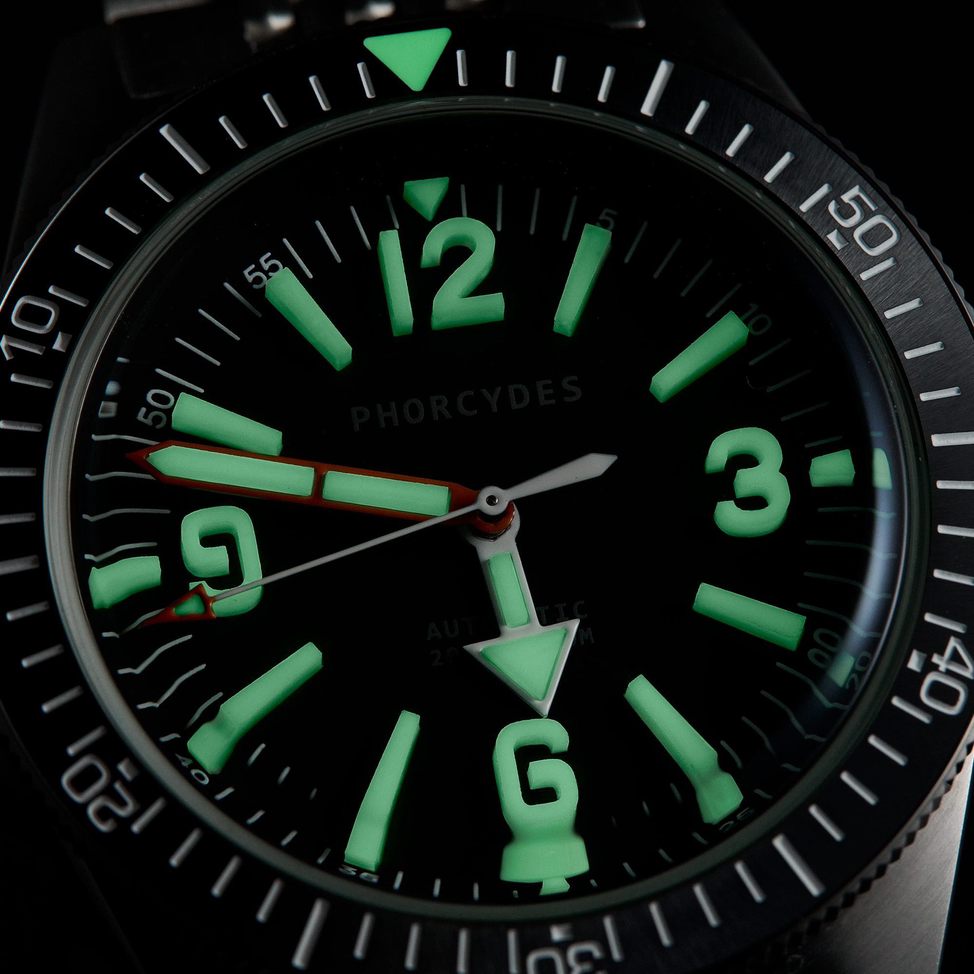 PH-4B skin diver watches with bracelet