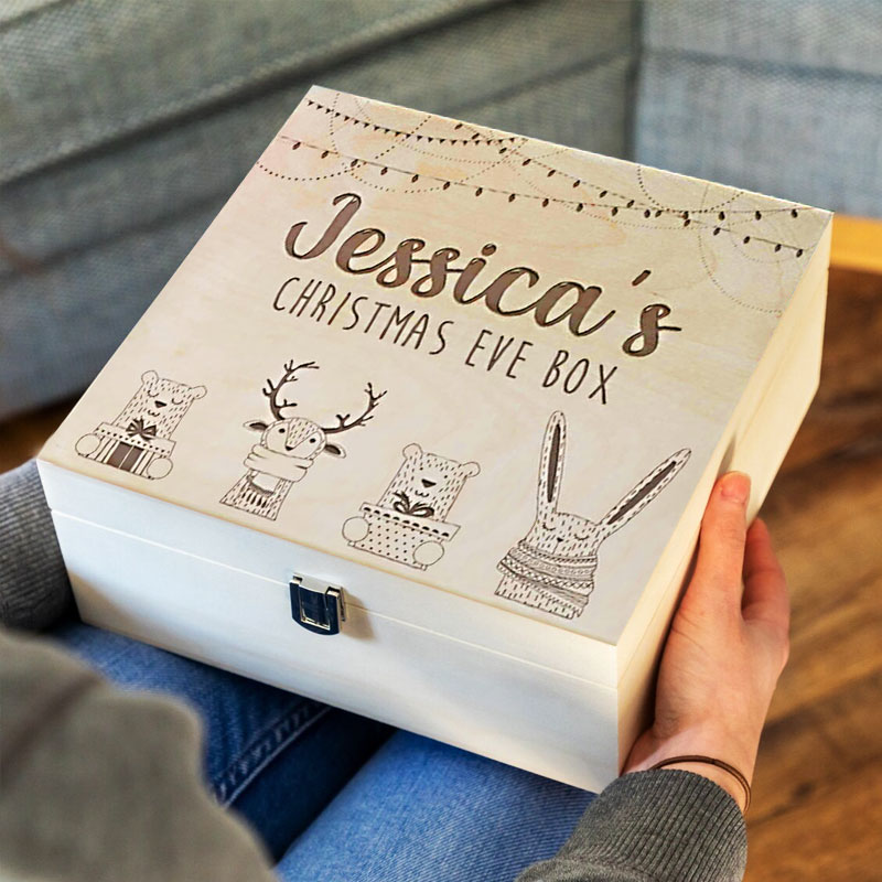 Engraved Winter Animals Natural Christmas Eve Box