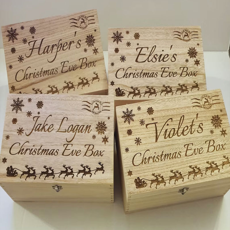 Engraved Winter Animals Natural Christmas Eve Box