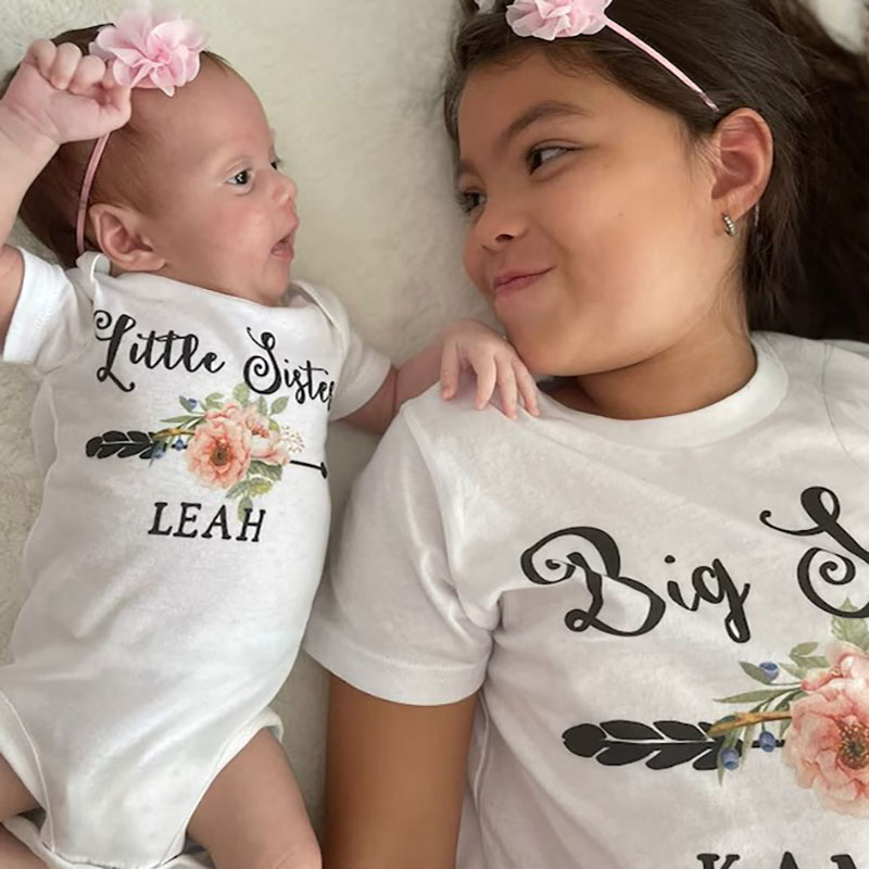 [Baby Bodysuit]Little Sister Floral Named Bodysuit