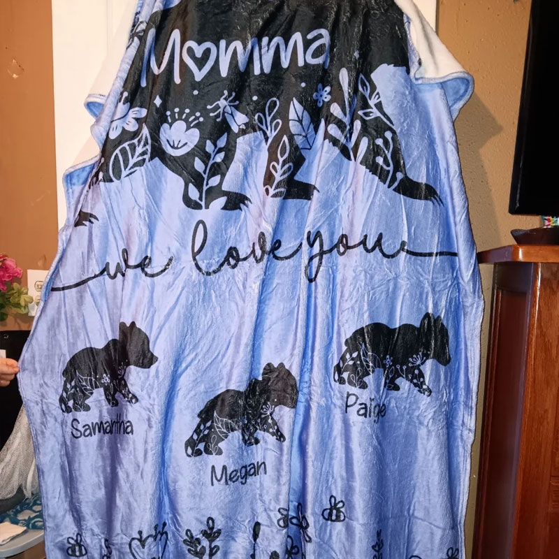 Personalized Floral Mama Bear Fleece Blanket with 1-10 Baby Bears