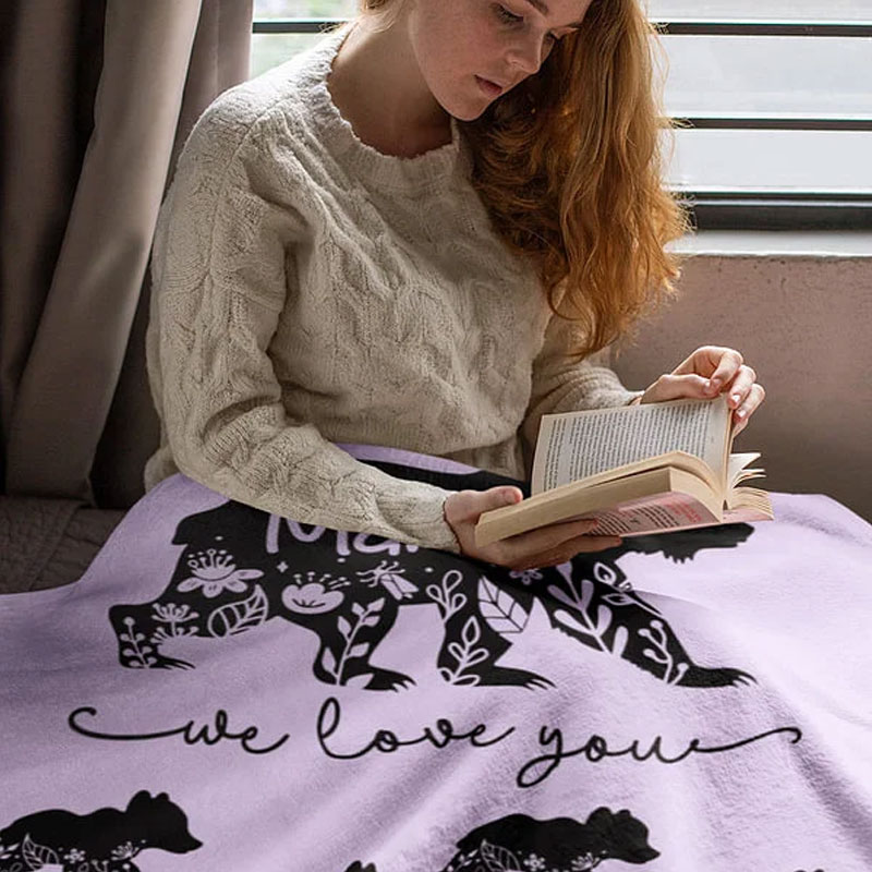 Personalized Floral Mama Bear Fleece Blanket with 1-10 Baby Bears