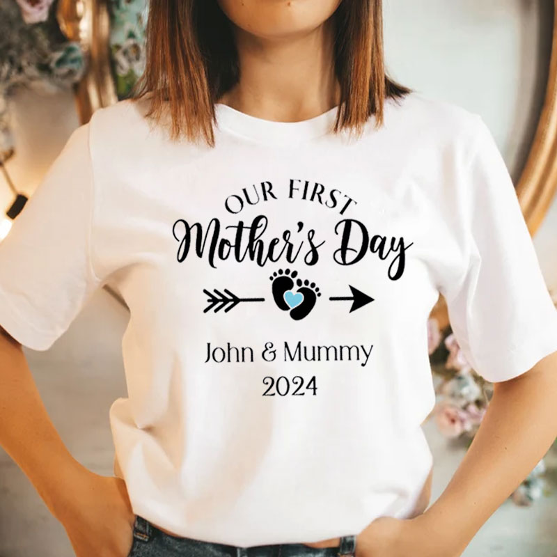 [Adult Tee]Our First Mothers Day Baby Footprint Shirt