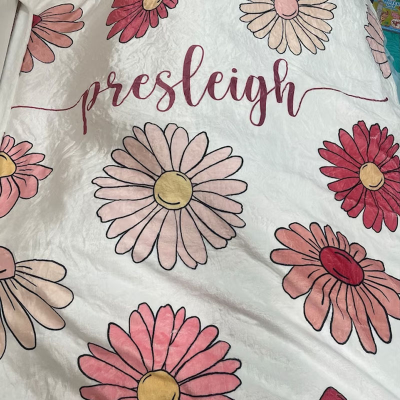 Personalized Daisy Theme Blanket For Kids