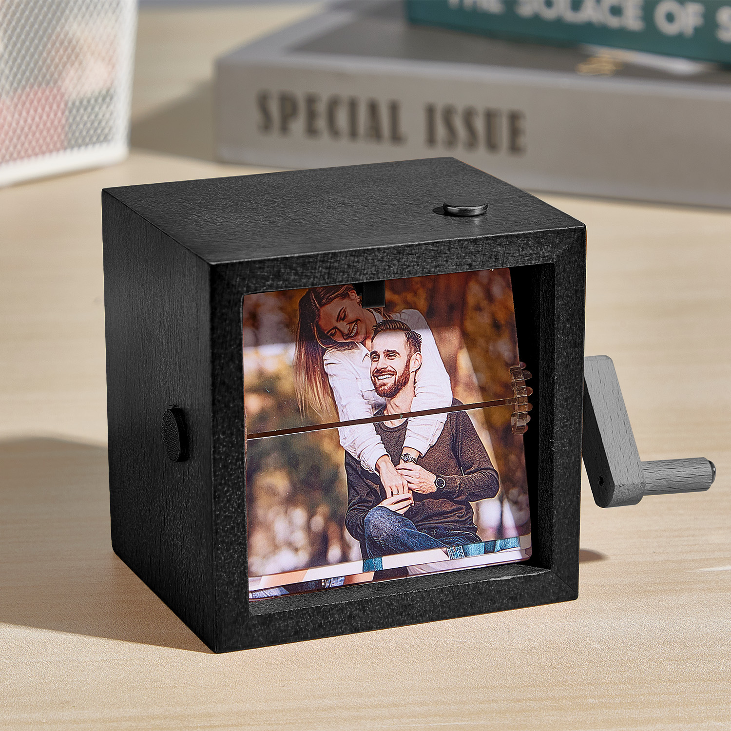 Custom Photo Flipbook Frame Animation Machine Mechanical Hand-cranked Flipbook Box Photo Album with Light Black Walnut Anniversary Gifts