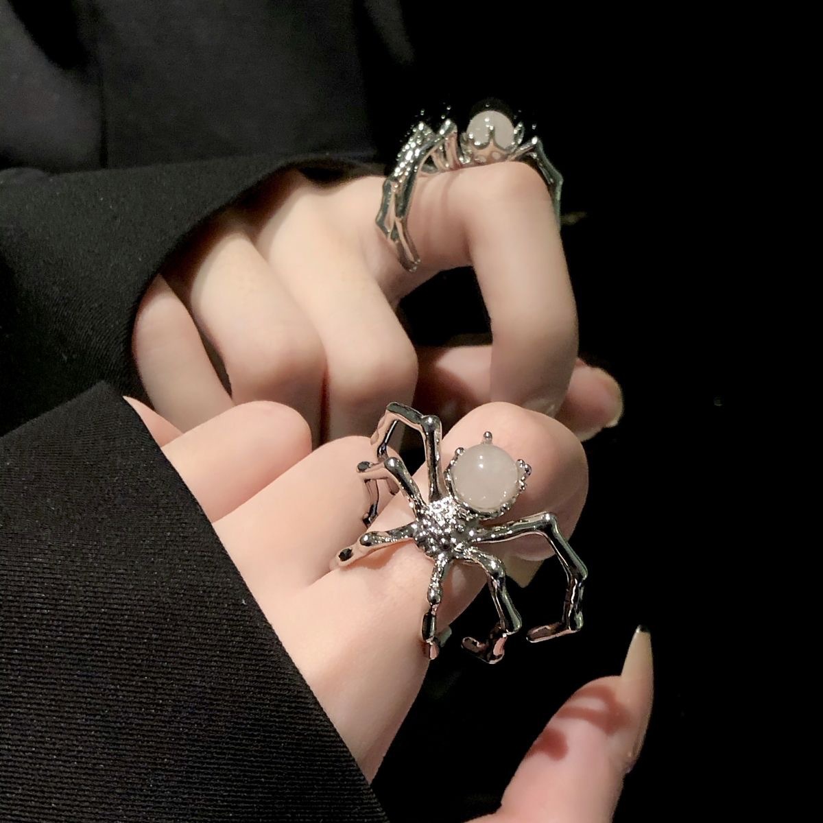 Spider Ring for Women – Gothic Halloween Jewelry, Adjustable Spider Ring HalloweenGift for Her