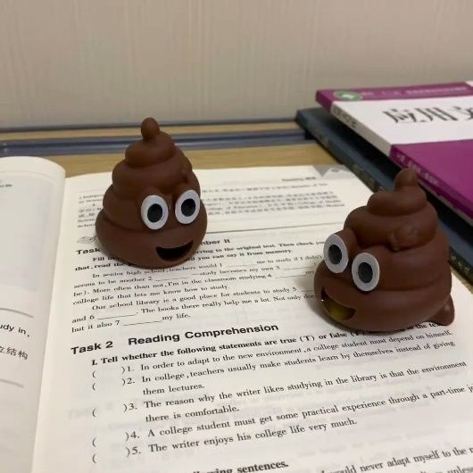 Creative Funny Poop Squeeze Toy - Vomiting Poop Stress Relief Toy, Novelty Gag Toy for Kids & Adults