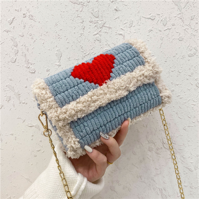 Handmade Chunky Chenille Crocheted Shoulder Bag – Blue & White Heart Crossbody Purse with Silver Chain Strap, Soft Plush Flap Shoulder Bag, DIY Craft Gift for Women