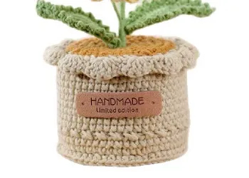 Romantic LED Crocheted Lily of the Valley – Glowing Knit Flower for Anniversary