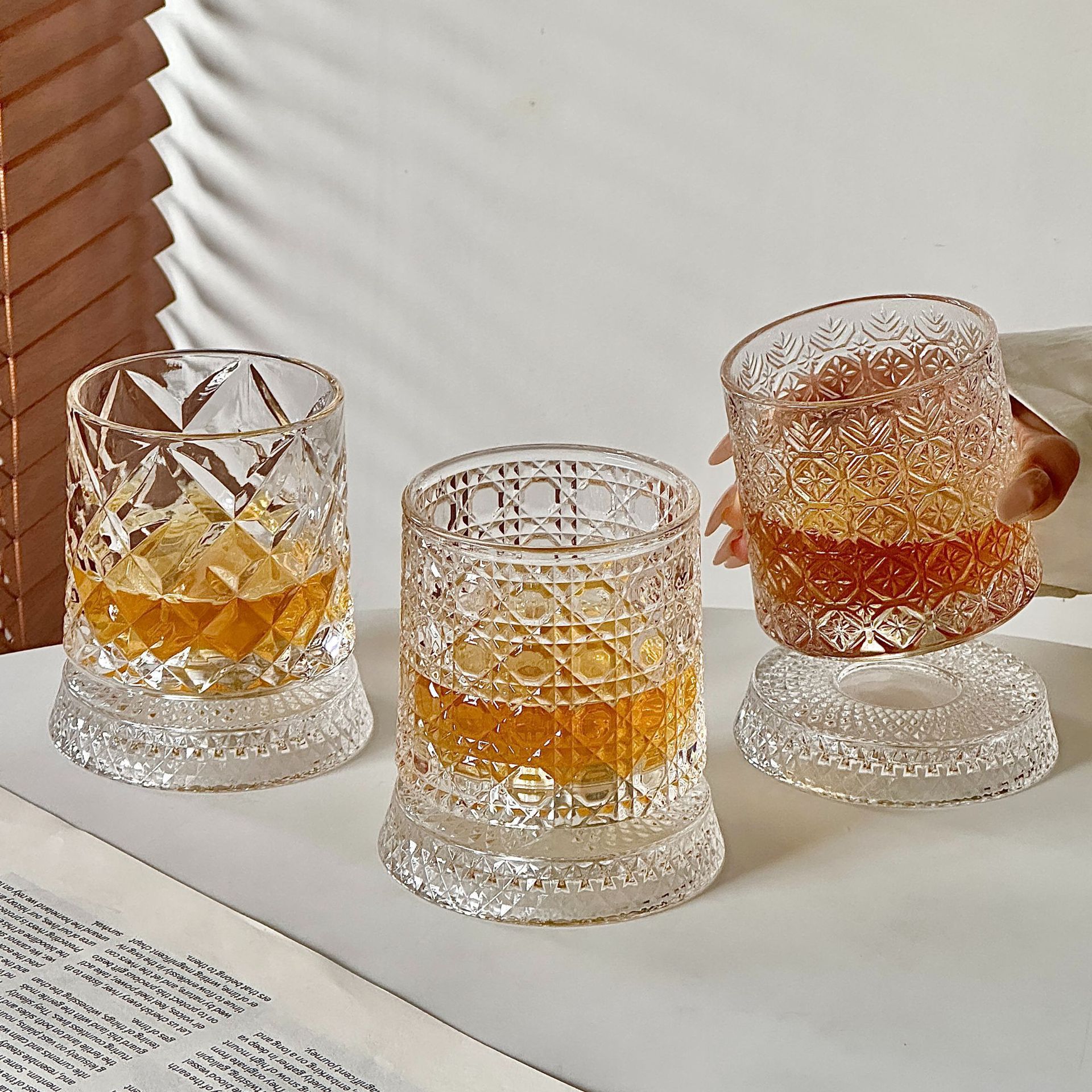 Viral Rotating Whiskey Glass – Glowing, Embossed, and Stylish – Perfect for Spirits