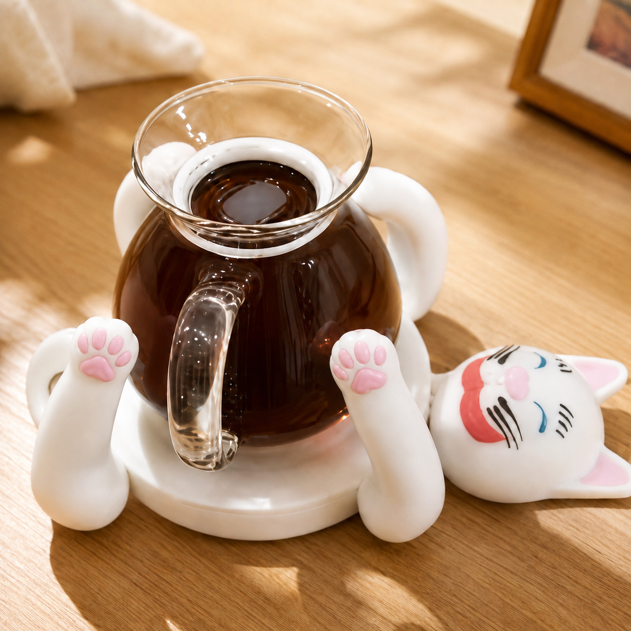 Cute Cat Cup Holder Desk Ornament – Creative Drink Holder and Decorative Desktop Accessory for Home and Offic