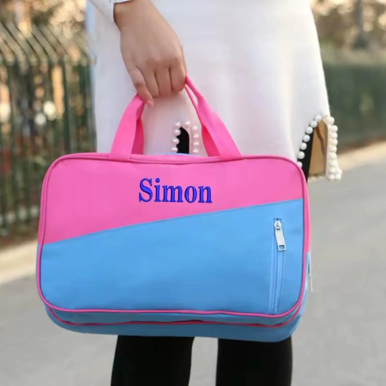 Personalized Embroidered Large Capacity Sports Amenity Bag