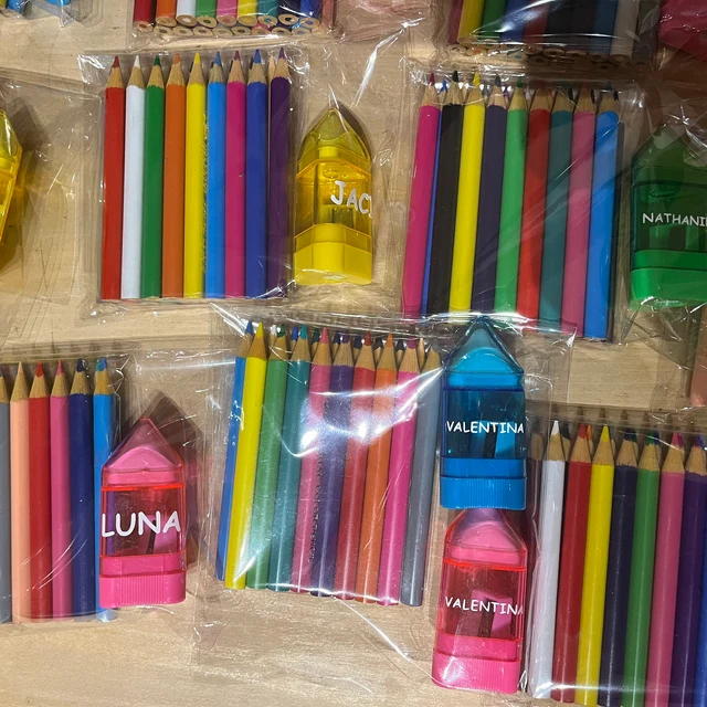 Personalized Kid Pencil Sharpener (Colored Pencils Included)