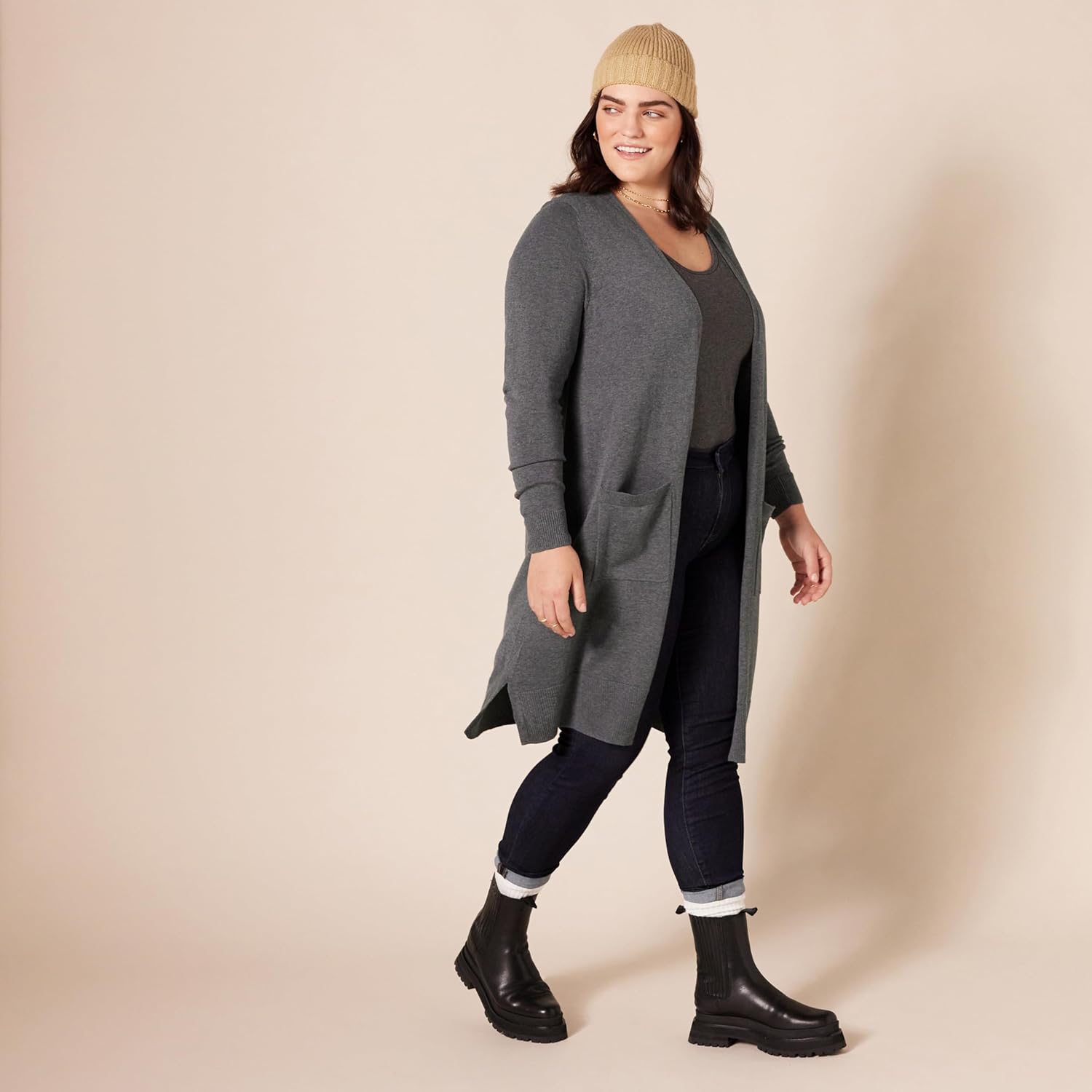 Women's lightweight long-sleeved cardigan