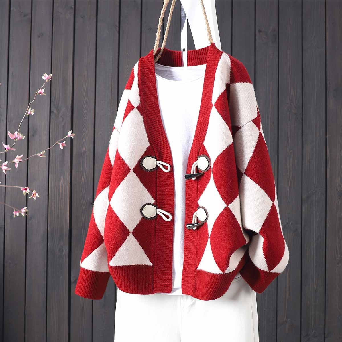 Women's three-dimensional diamond knitted sweater coat
