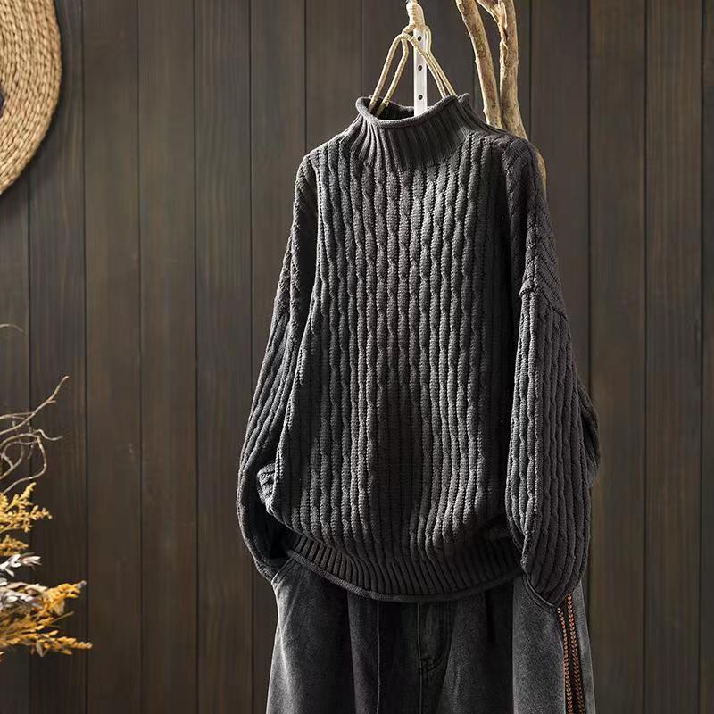 WOMAN'S TURTLENECK THREE-DIMENSIONAL DIAMOND KNITTED SWEATER