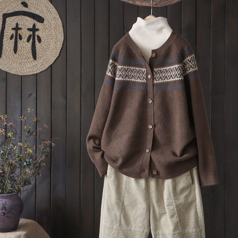Corespun raglan sleeve knitted cardigan