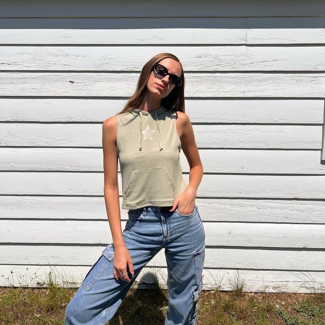 Drape Super High-Waisted Baggy Wide-Leg Jean