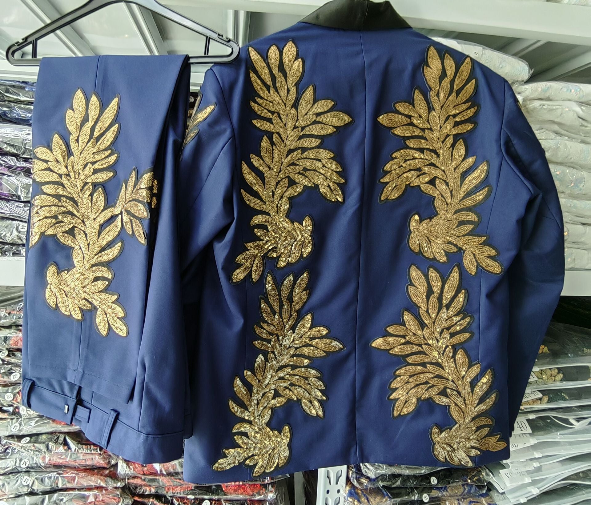 High Quality Men's Gold Sequins Floral 2 Pieces Set Male Singer Host Shiny Embroidery Suit Groom Wedding Tuxedo with Pants