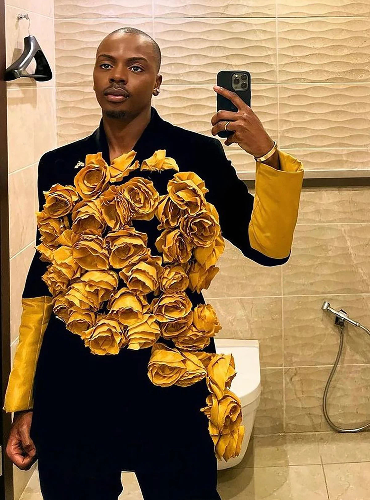 Groom Tuxedos Gold Hand Made Flowers Shawl Lapel Men Pants Suits Groomsmen Slim Fit Wedding Coat 2 Pieces