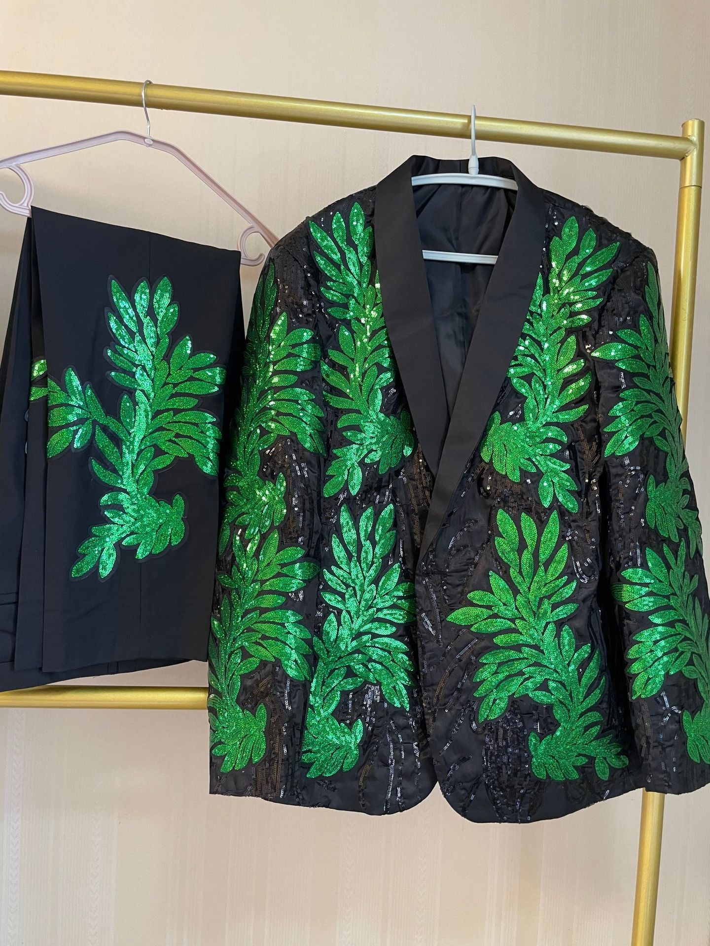 High Quality Men's Gold Sequins Floral 2 Pieces Set Male Singer Host Shiny Embroidery Suit Groom Wedding Tuxedo with Pants