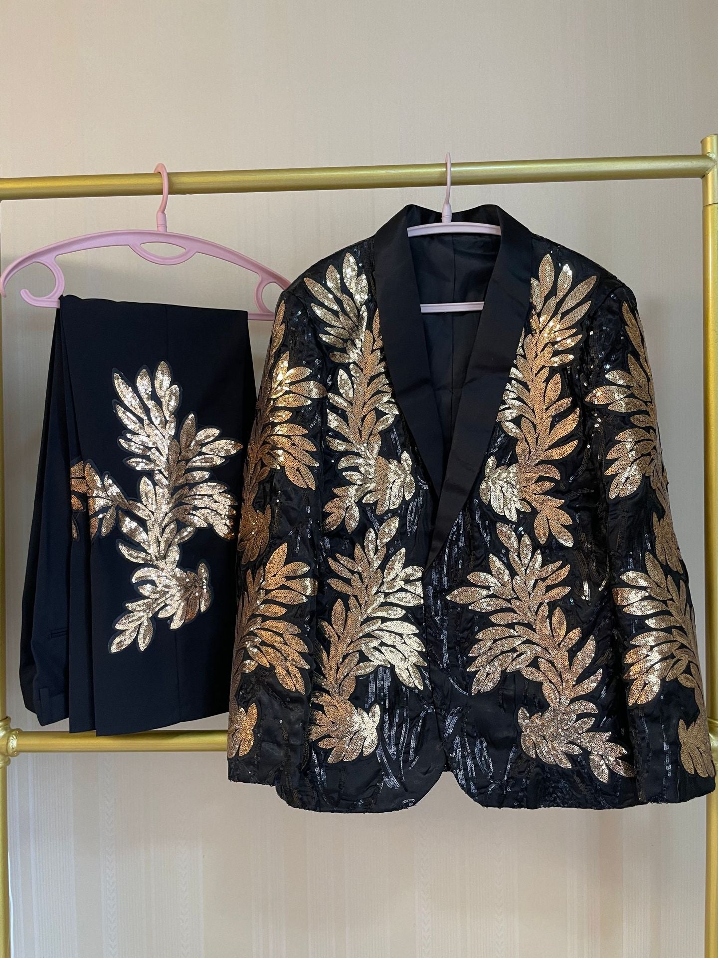 High Quality Men's Gold Sequins Floral 2 Pieces Set Male Singer Host Shiny Embroidery Suit Groom Wedding Tuxedo with Pants