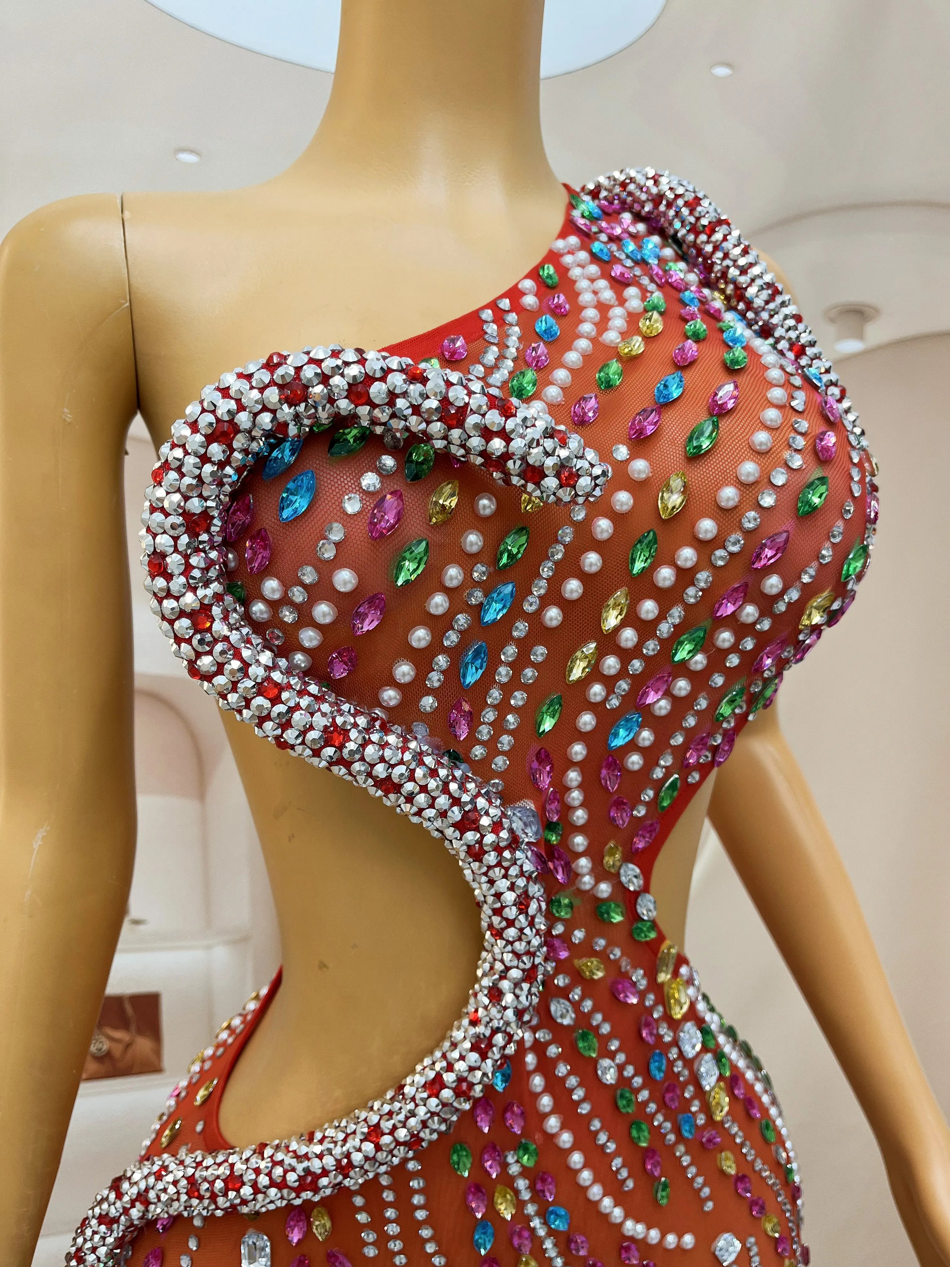 Luxurious Colorful Crystals Big Train Split Dress Evening Birthday Celebrate Party Film Festival Rhinestones Costume