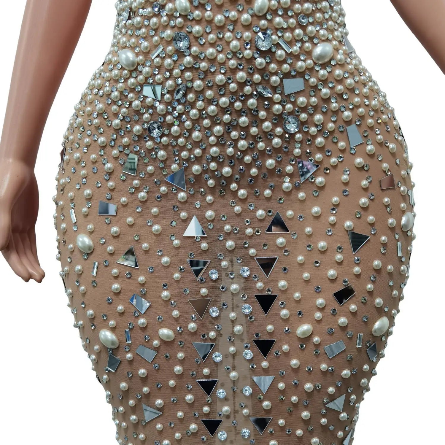 Luxurious Halter Sparkly Beaded Crystals Women Cocktail Birthday Party Gowns Shinny Mirror Black Girl Long Prom Dresses