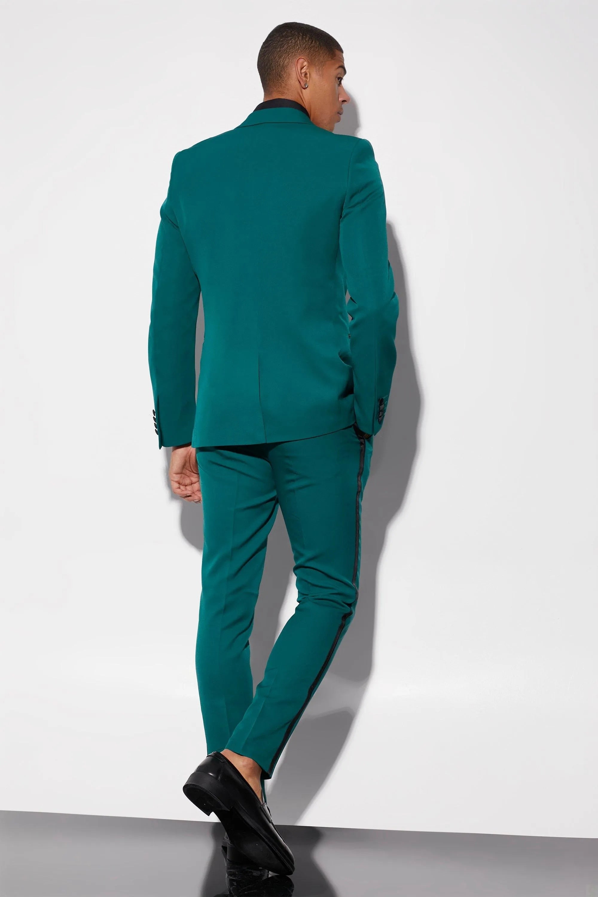 Men's Green Suits Groom Wedding Tuxedos Peak Lapel Formal Prom Suits Set 2 Pieces Jacket and Pant