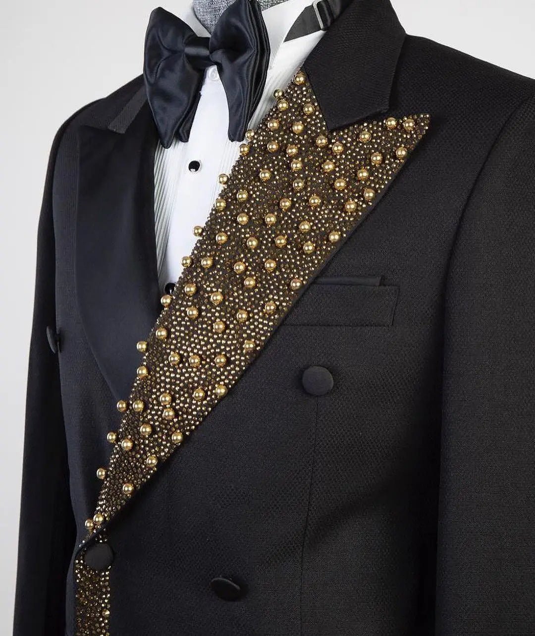 One Piece Blazer Men Suits Tuxedo Appliques One Button Peaked Lapel Satin Formal Pearls Beads Party Wedding Plus Size Tailored
