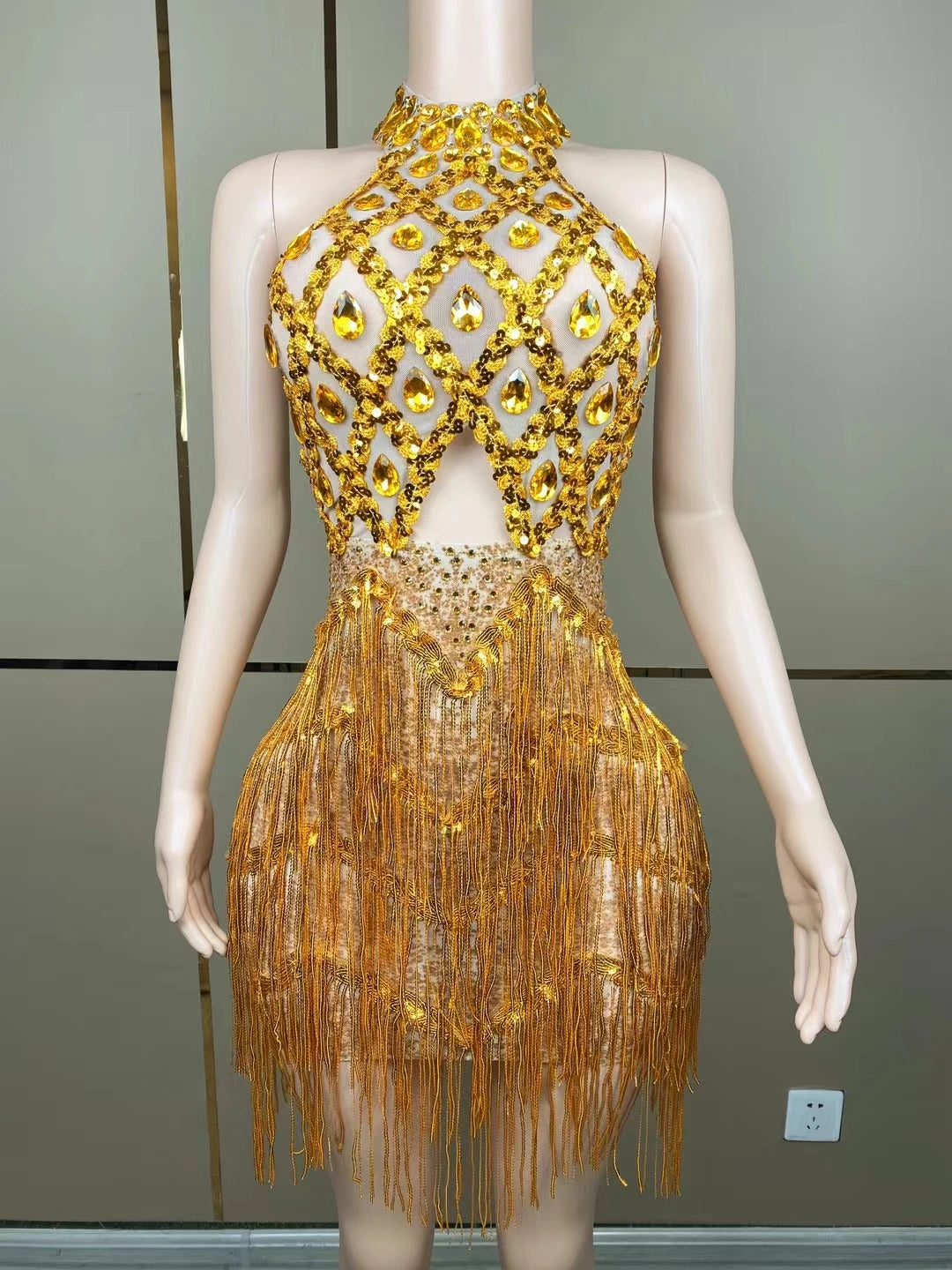 Halter Backless Sparkly Pink Sequined Short Prom Dress