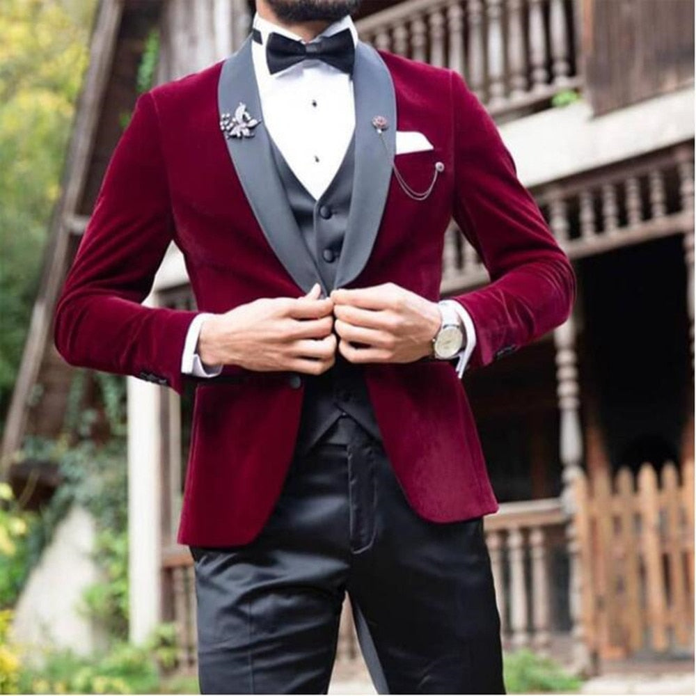 Burgundy Velvet Prom Men Suits 3 Piece Dinner Blazer Vest with Black Pants Shawl Lapel Wedding Tuxedo for Groom