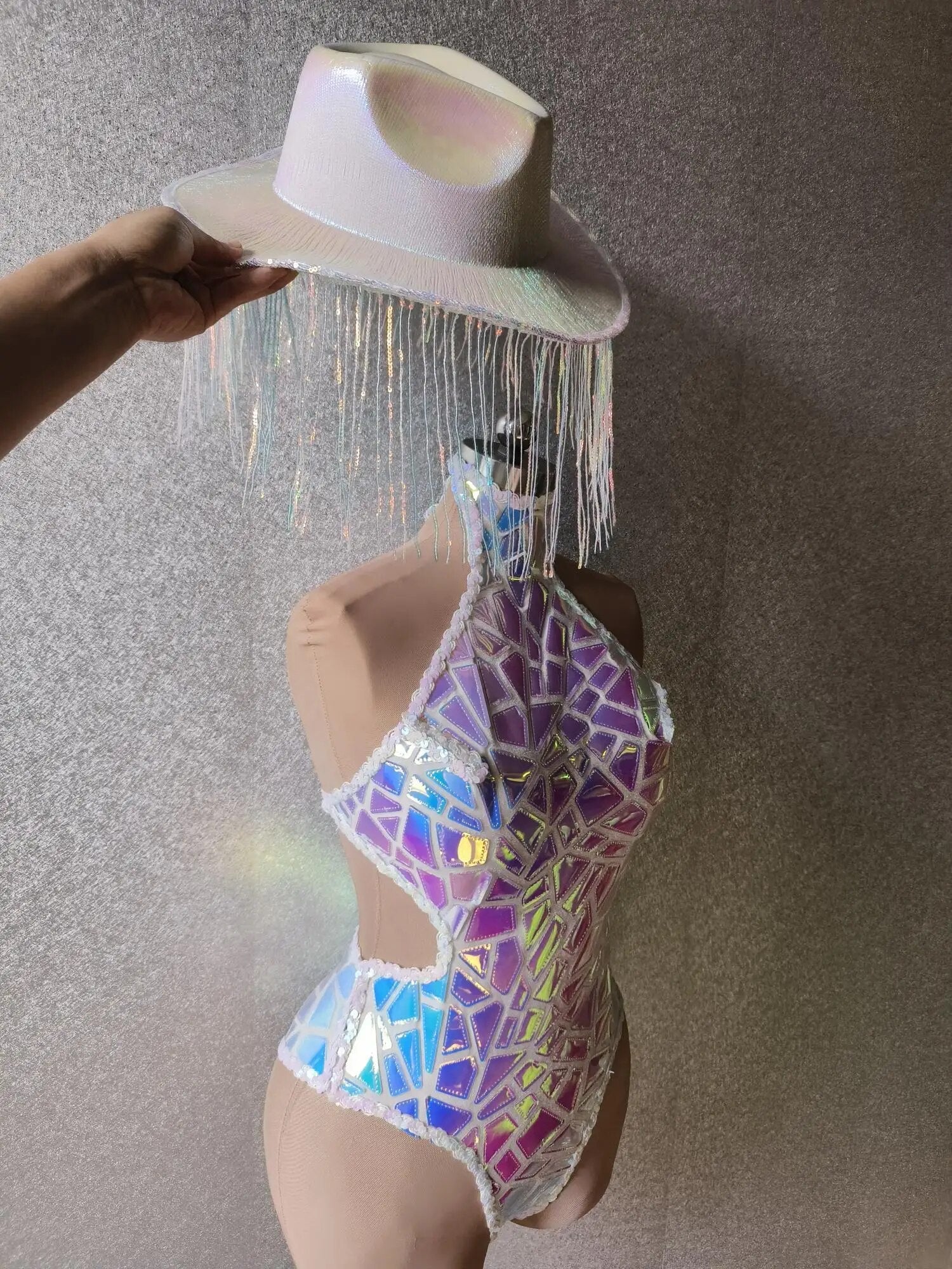 Sparkling Sequin Laser Women Bodysuits with Hat Sexy Backless Dancer Singer Stage Wear Night Club Cheerleading Drag Queen Outfit